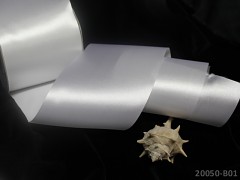 Bílá stuha atlasová 100mm široká stuha šerpa bílá