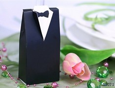 ČERNÁ dárková krabička ŽENICH na svatební mandle