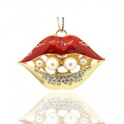 ČERVENÉ rty s kamínky LUXUSNÍ přívěšek vintage náhrdelník s přívěškem dárek pro ženu pusa ústa