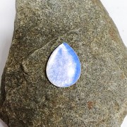 OPALIT kabošon KAPKA na náhrdelník šperkový přírodní minerální korálek