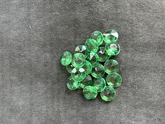 ZELENÉ  diamanty kamínky svatební 1 bal   